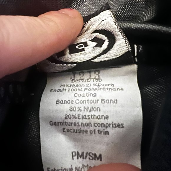 Louis Garneau Black Cycling Helmet Cover With Reflective Logo P/M - Picture 7 of 7